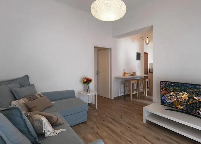 Beautiful Athenian Apartment With Terrace