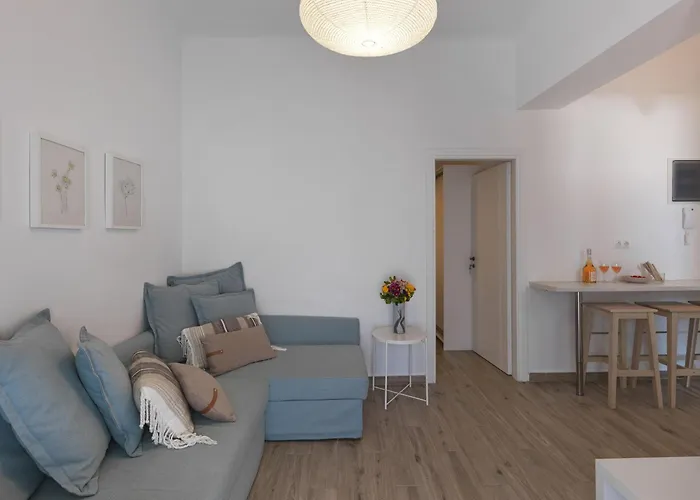 Beautiful Athenian Apartment With Terrace